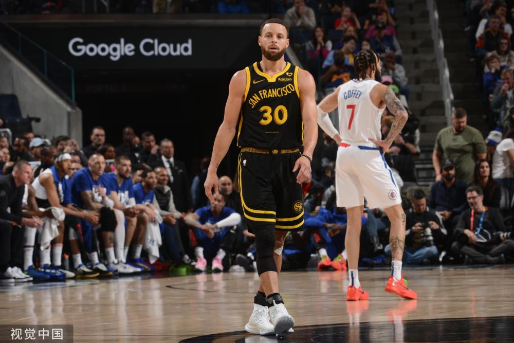 随着比赛进 随着比赛进