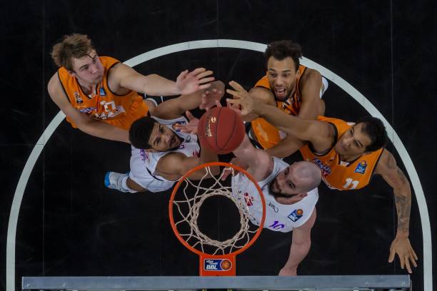 比赛表现 比赛表现