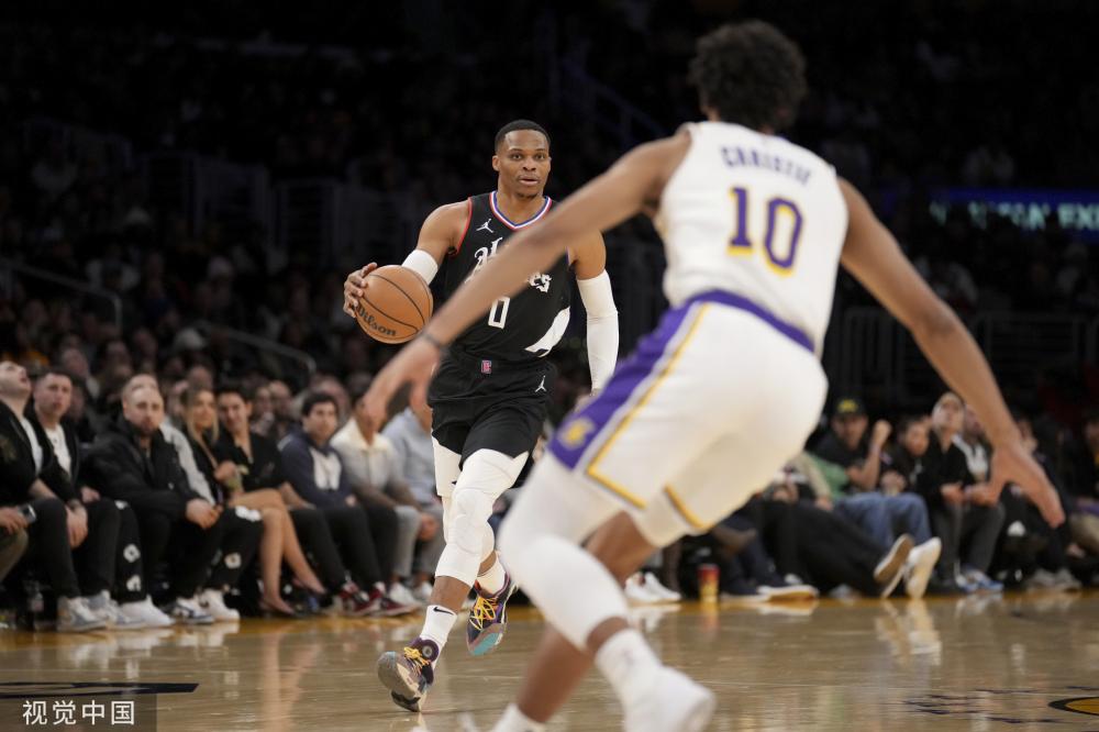 安东尼承担 安东尼承担